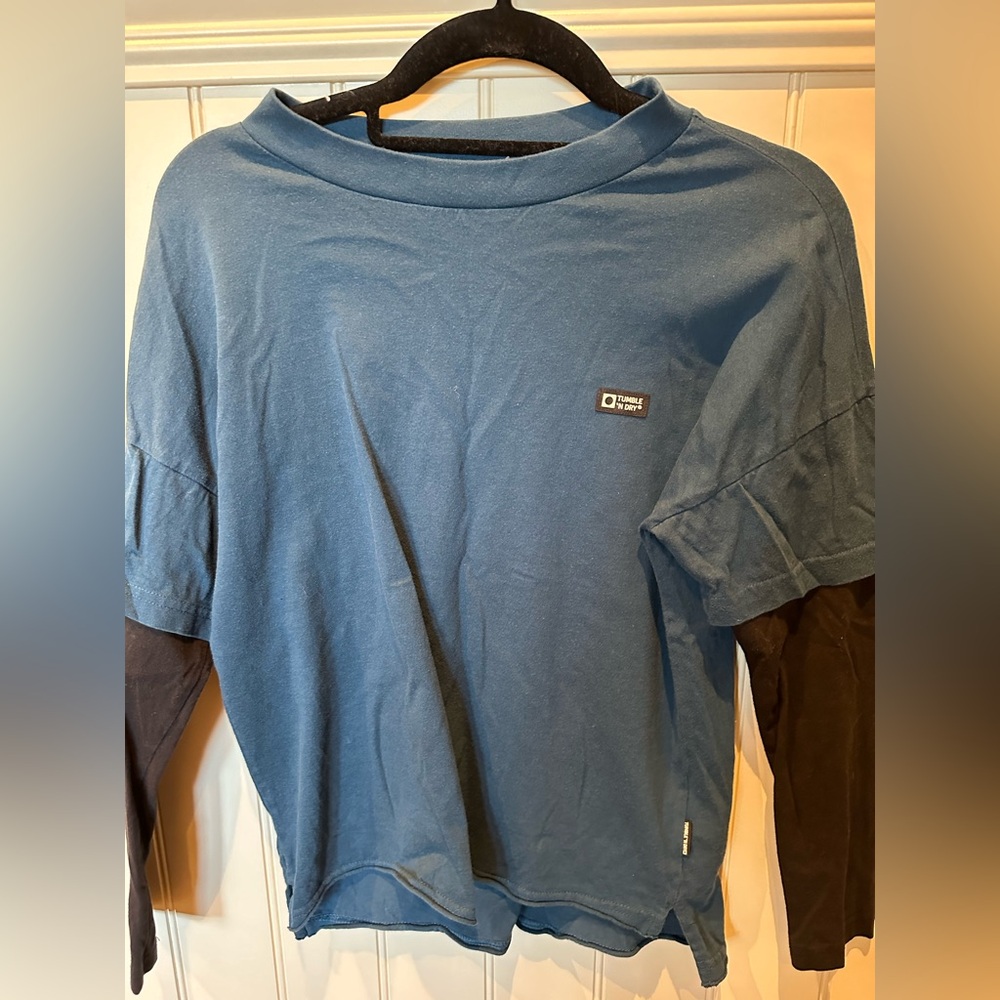 Tumble ‘N Dry Boys SIZE 8/10 Black & Blue Long Sleeve Tee Shirt